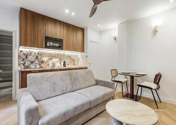 Superb Flat - 1bdr 2p - Monceau *